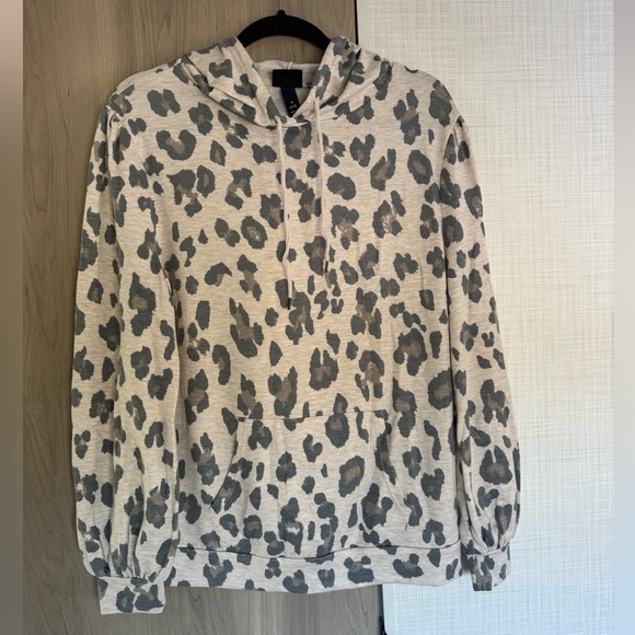 Scoop | Women’s Leopard Print French Terry Hoodie | Size M - Picture 5 of 12